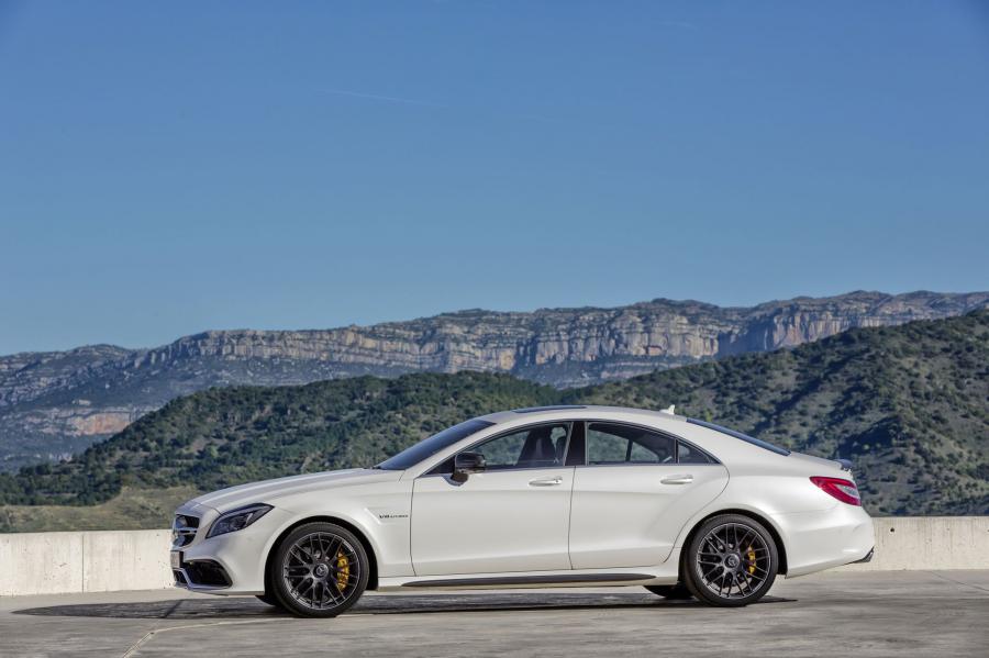  Mercedes-Benz CLS63 AMG S-Model 2015 года  (фото 7 из 17)